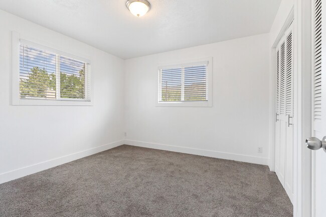 Building Photo - 1779 Ramona Ave