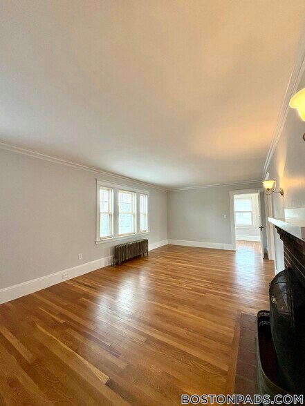 Building Photo - 15 Edgecliff Rd