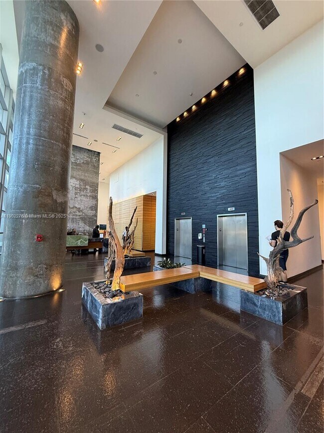 Building Photo - 888 Biscayne Blvd
