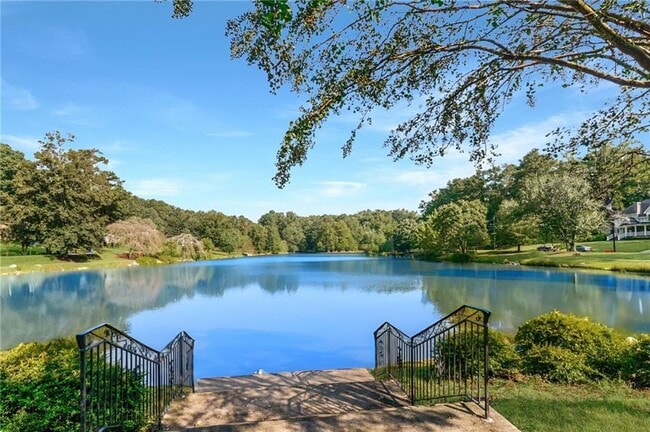 Building Photo - 347 Ivy Glen Cir