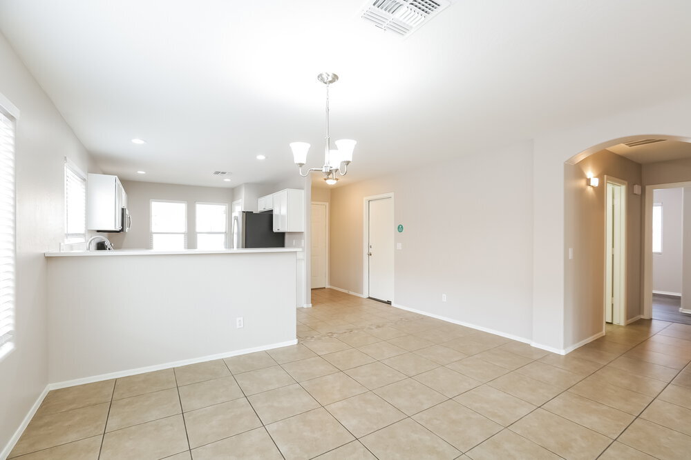 Building Photo - 3429 S 95th Dr