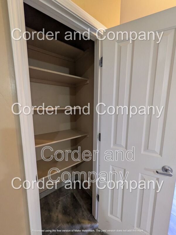 Building Photo - 940 Sellers Dr NE