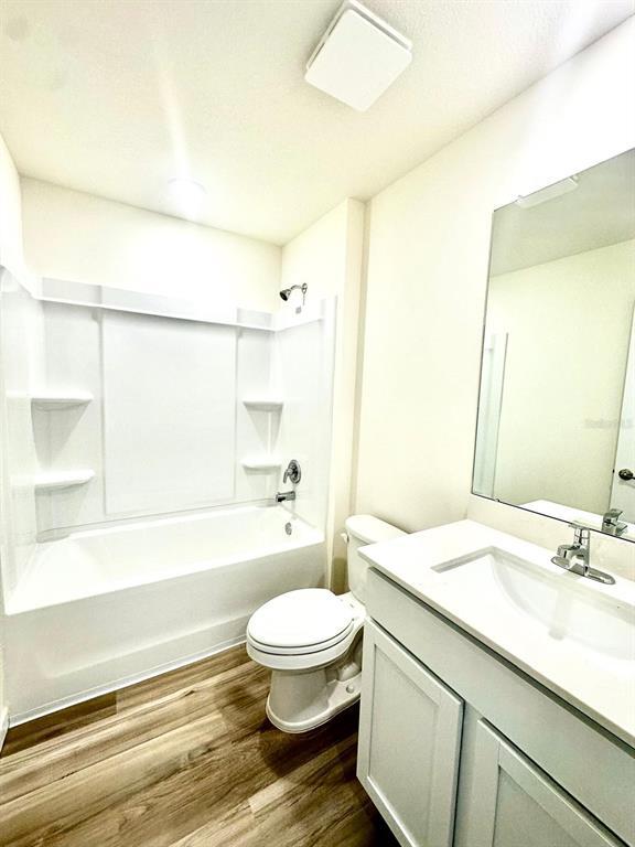 Building Photo - 5844 SW 132nd Pl