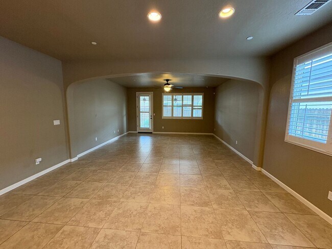 Building Photo - SE Visalia home coming soon!