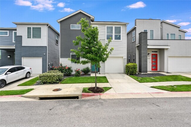Building Photo - 15109 Casbah Dr