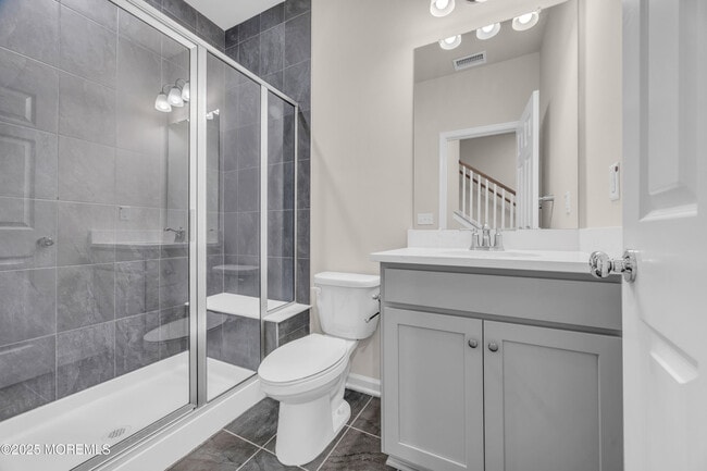 Building Photo - 16 Barton Ave