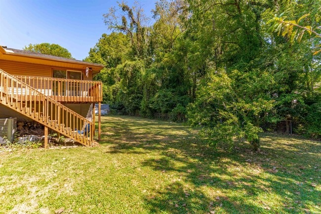 Building Photo - 6800 Oakmont Ct