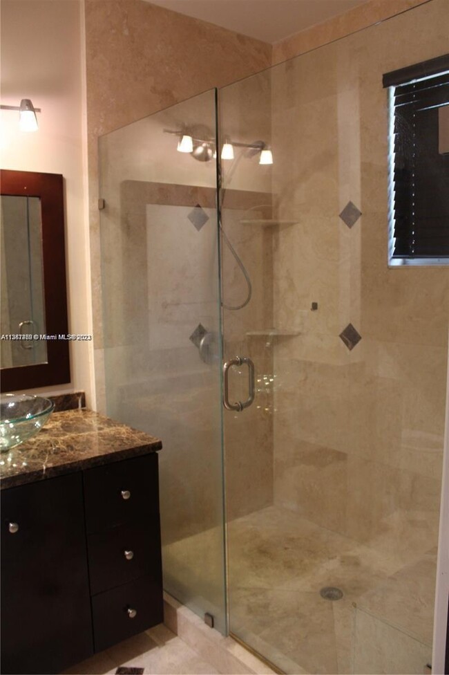 Building Photo - 4967 Tradewinds Ter