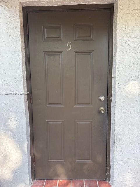 Building Photo - 3920 Woodside Dr