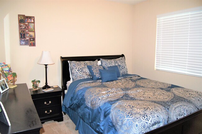 Building Photo - 10756 Sayers Ct