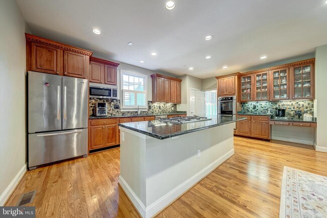 Building Photo - 1854 Valley Wood Rd