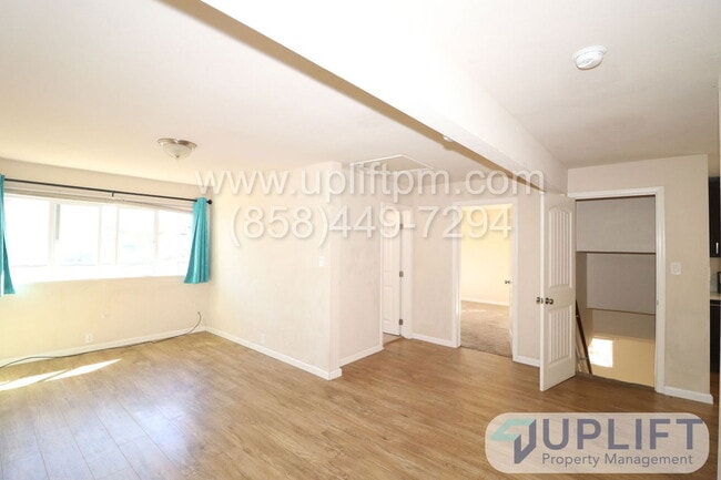 Building Photo - 950 B St