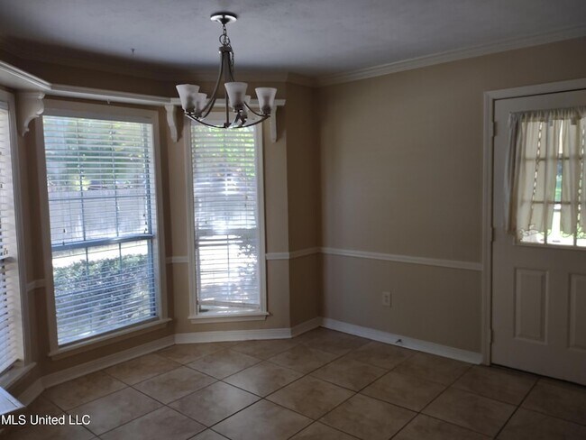 Building Photo - 336 Pebble Creek Dr