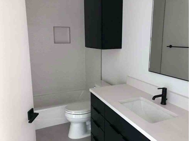 Building Photo - 1922 E M Franklin Ave