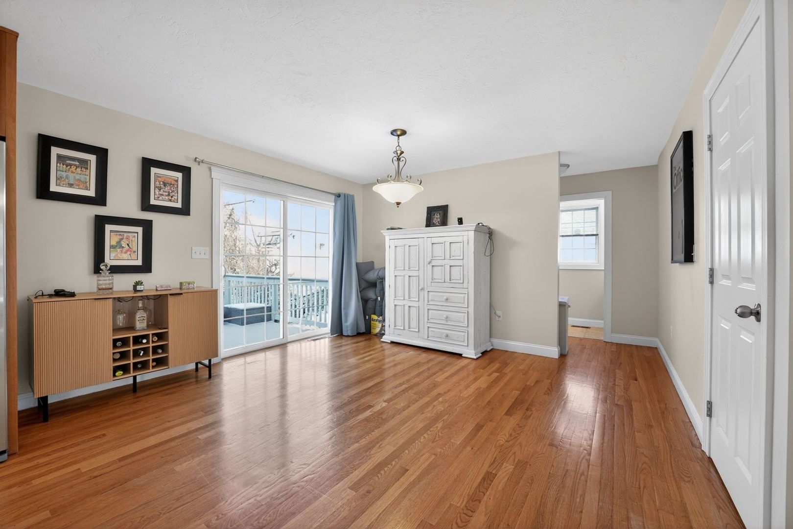 Building Photo - 3 Diana Hill Dr