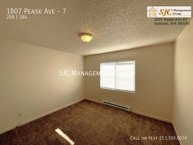 Building Photo - 1807 Pease Ave