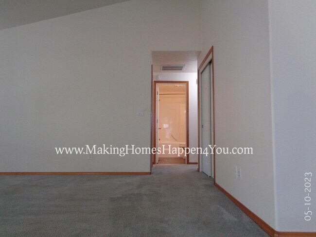 Building Photo - 405 Lavender St