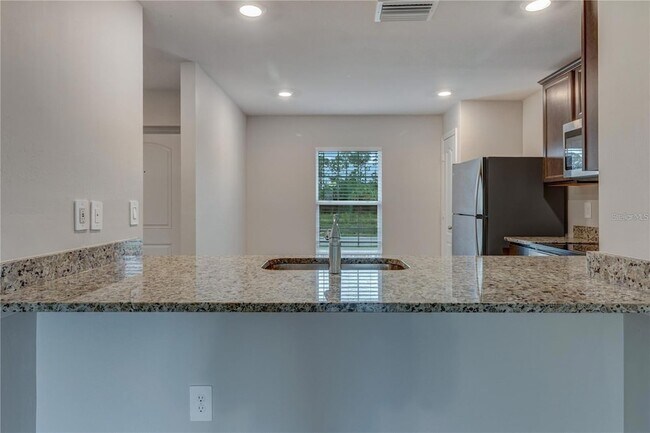 Building Photo - 4127 Snowdrop St