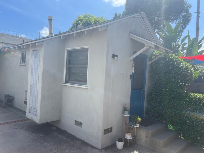 Building Photo - 11474 Cumpston St