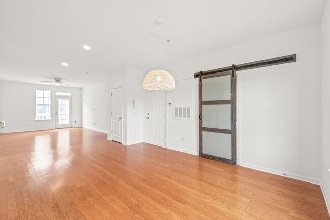 Building Photo - (Move-In Special) Charming 2-Bedroom, 2-Ba...