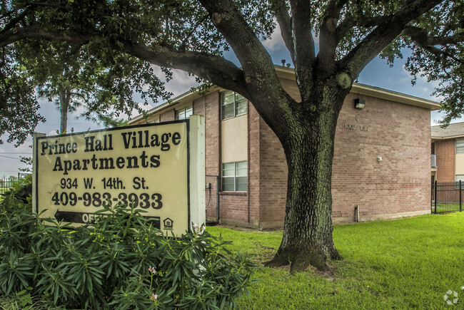 Building Photo - Summit at Prince Hall Apartments