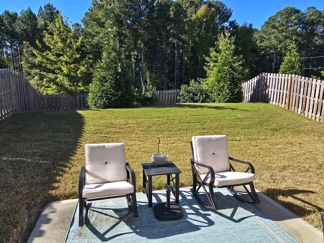 Building Photo - Impeccable 2020-Built 3-Bed, 2.5-Bath Home on Rare Quarter-Acre Lot – Prime Location!