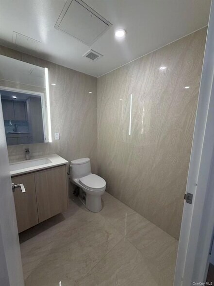 Building Photo - 33-71 Prince Street Unit 6A