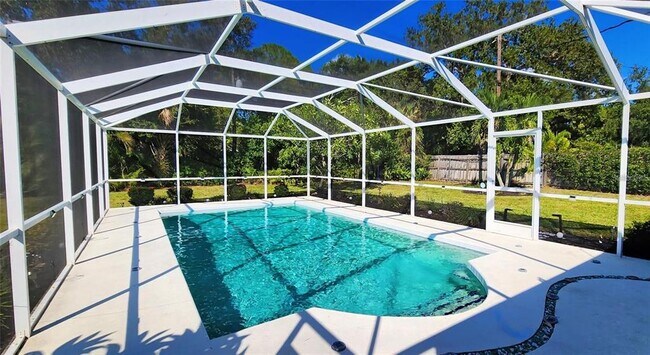 Building Photo - 329 Bernard Ave