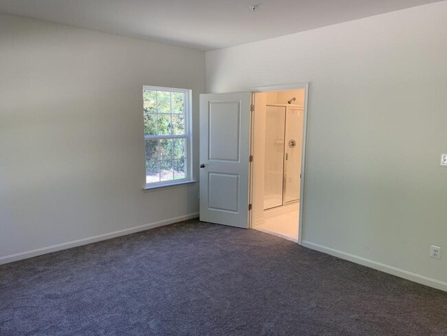 Building Photo - 101 Trails Way