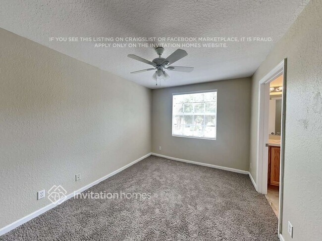 Building Photo - 1428 W Wickham Cir