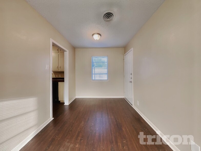 Building Photo - 1141 Reed St