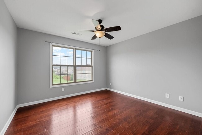 Building Photo - Pet Friendly Four Bedroom!