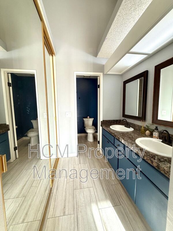 Building Photo - 20975 Eagles Glen