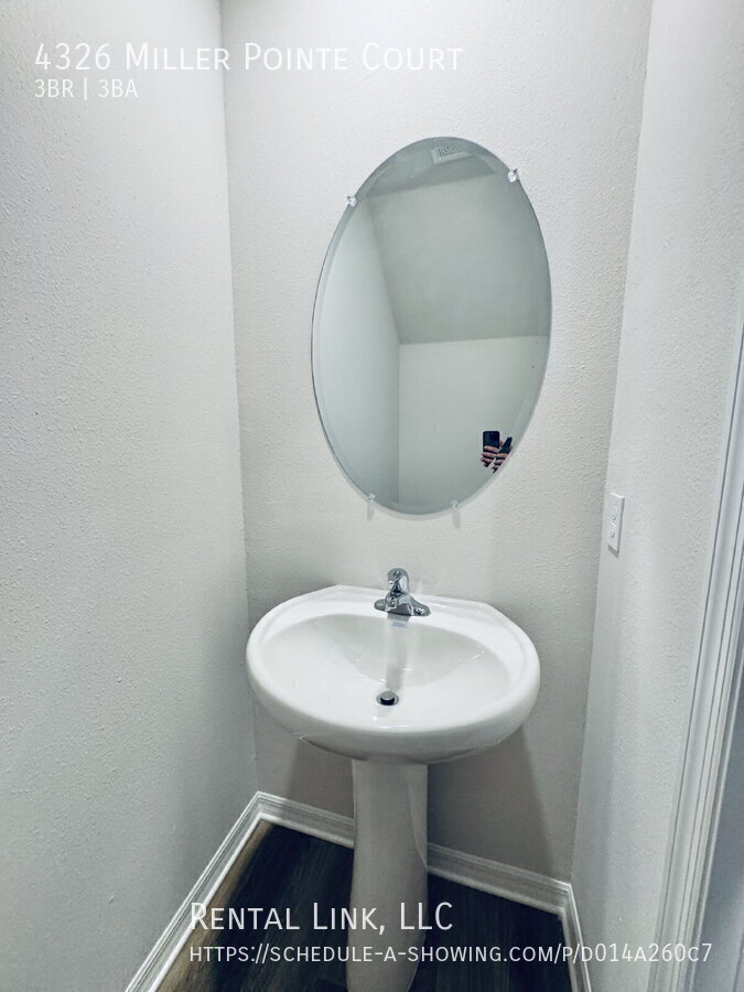 Building Photo - 4326 Miller Pointe Ct