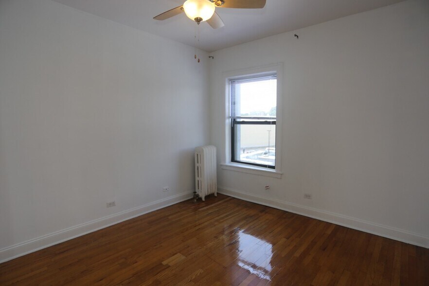 Building Photo - 632 W Stratford Pl
