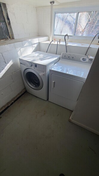 Utility Room - 3302 22nd St N