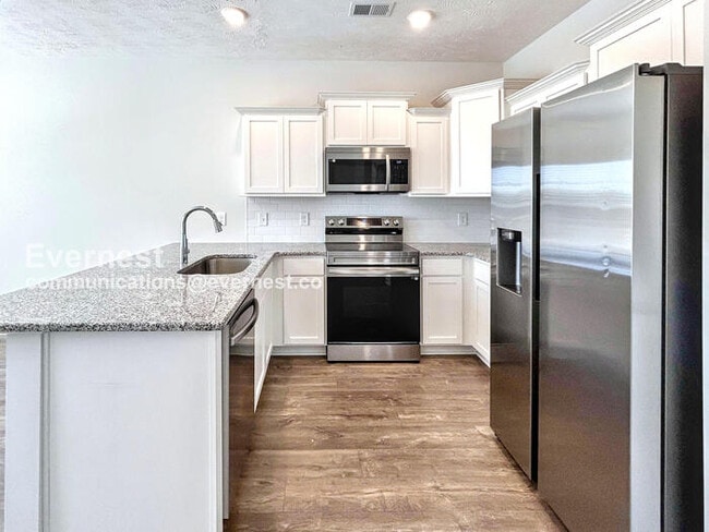 Building Photo - 204 Ansley Wy