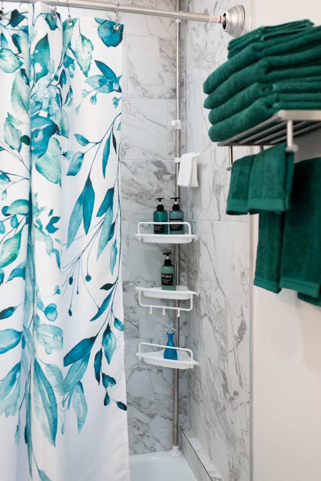 Building Photo - 2682 Nokomis Ave