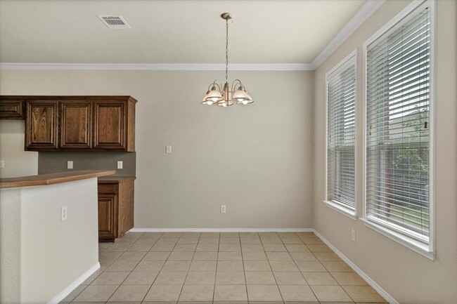 Building Photo - 4402 Emerald Leaf Dr