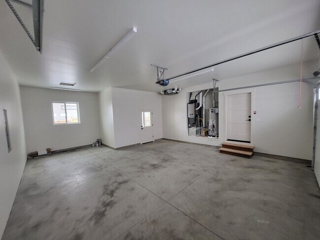 Building Photo - 3783 SW 47th St