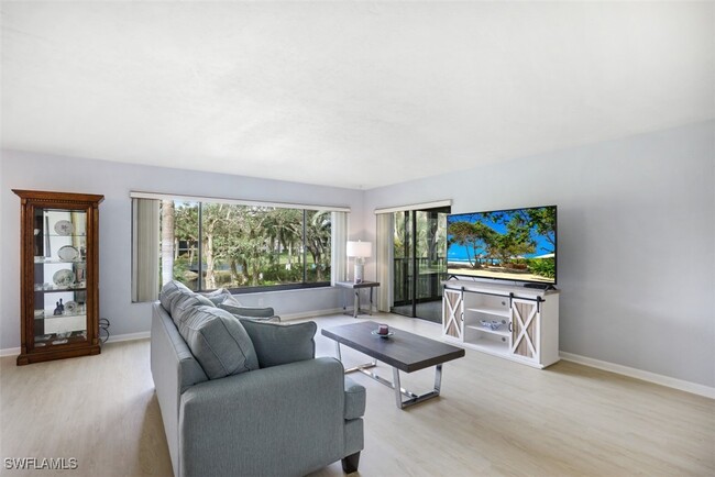 Primary Photo - 5954 Pelican Bay Blvd