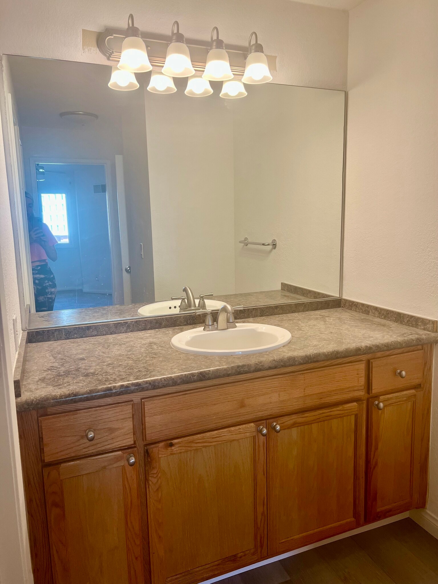 Building Photo - 3550 Lebon Dr