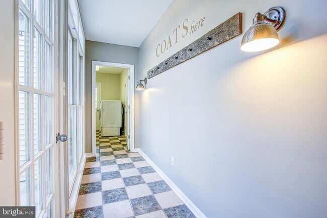 Building Photo - 710 Parrish Farm Ln