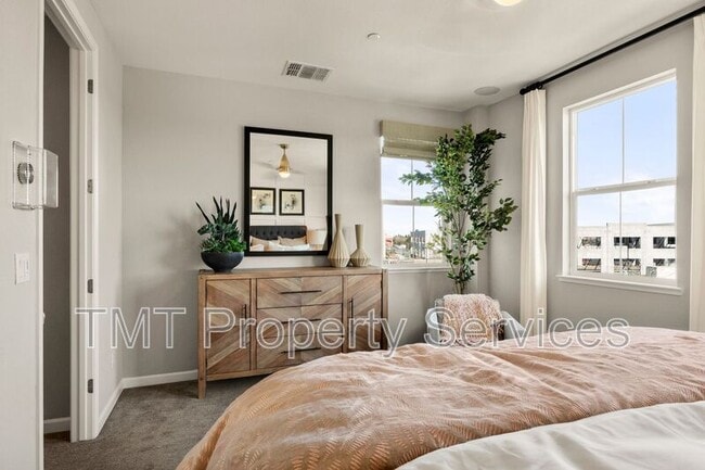 Building Photo - 4439 Rhone Walk