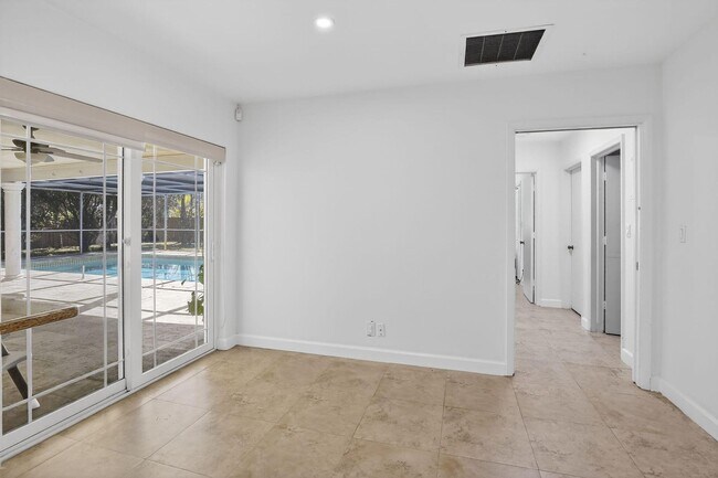 Building Photo - 7000 Plantation Rd