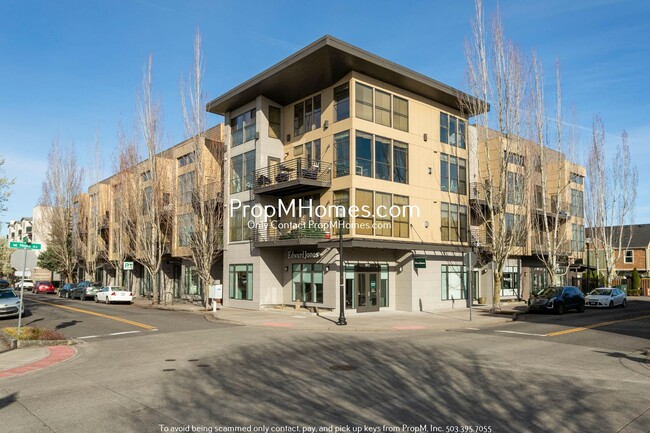 Building Photo - Luxury One-Bedroom Condo in Downtown Gresh...