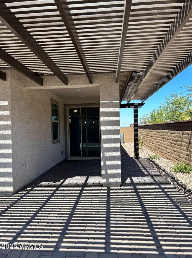 Building Photo - 6581 S Abbey Ln