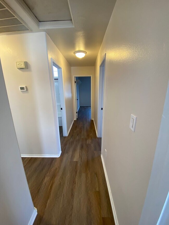 Building Photo - Silver Creek Beauty