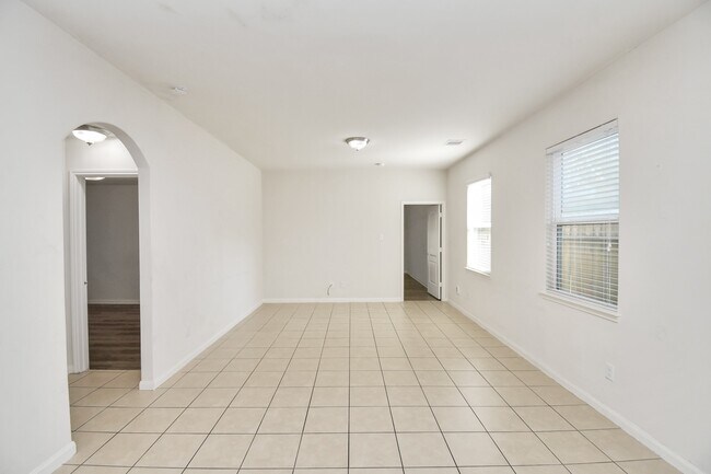 Building Photo - 11106 Panther Ct
