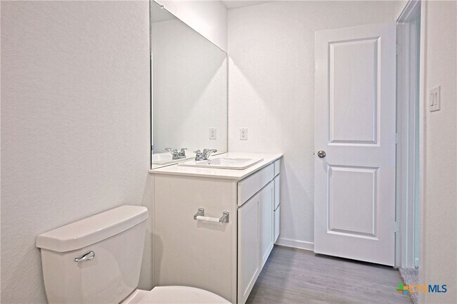 Building Photo - 1811 Lorena Wood